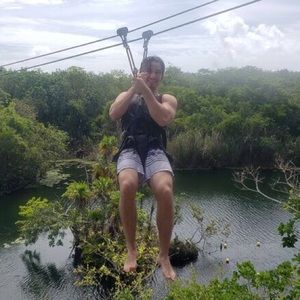 Meet your Posher, Chris